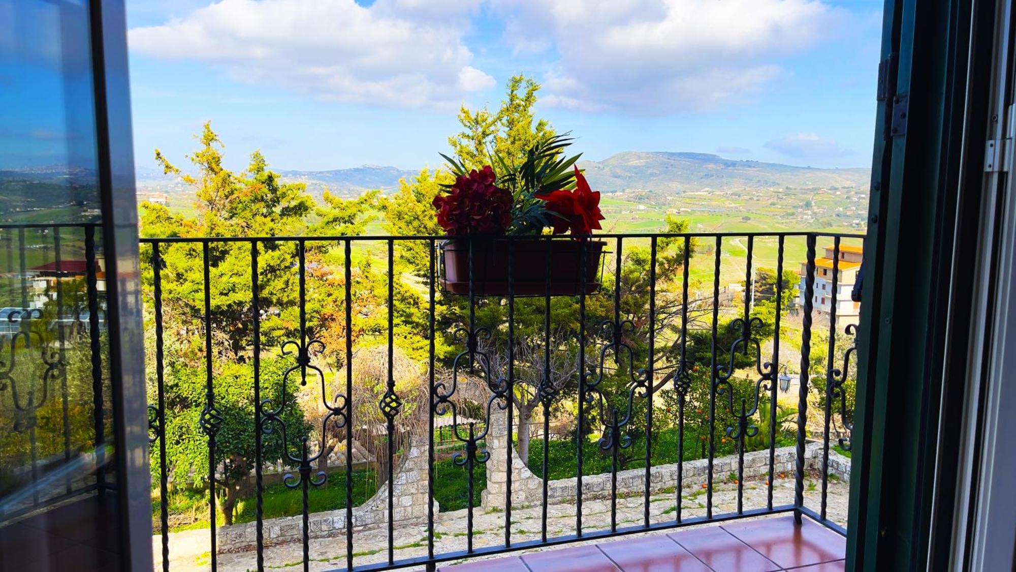 فافارا Country Sicily Home المظهر الخارجي الصورة