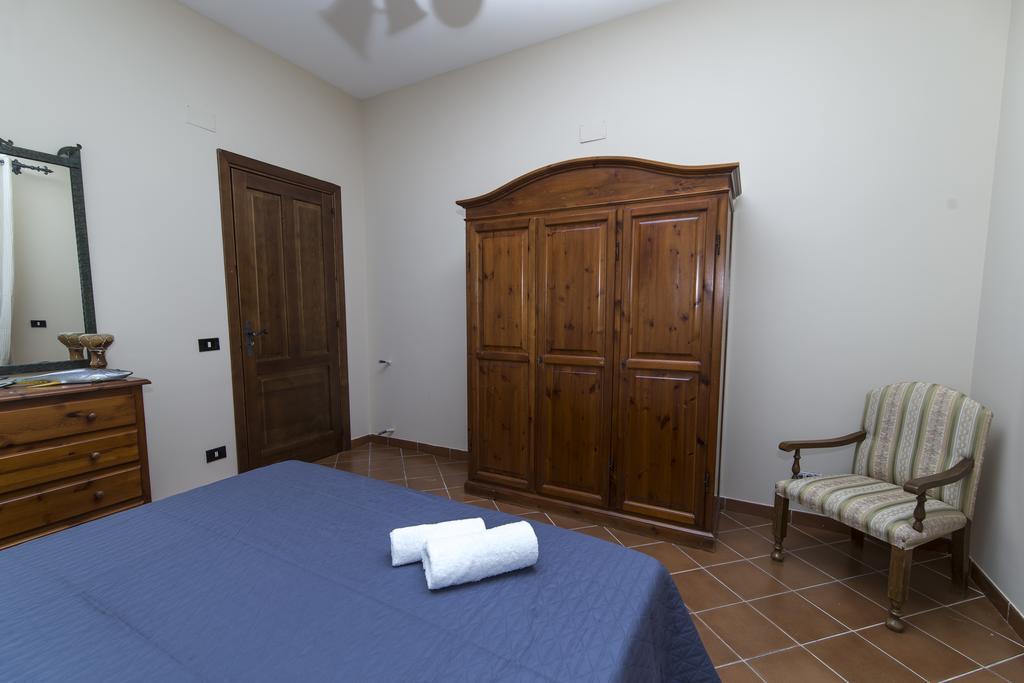 فافارا Country Sicily Home المظهر الخارجي الصورة