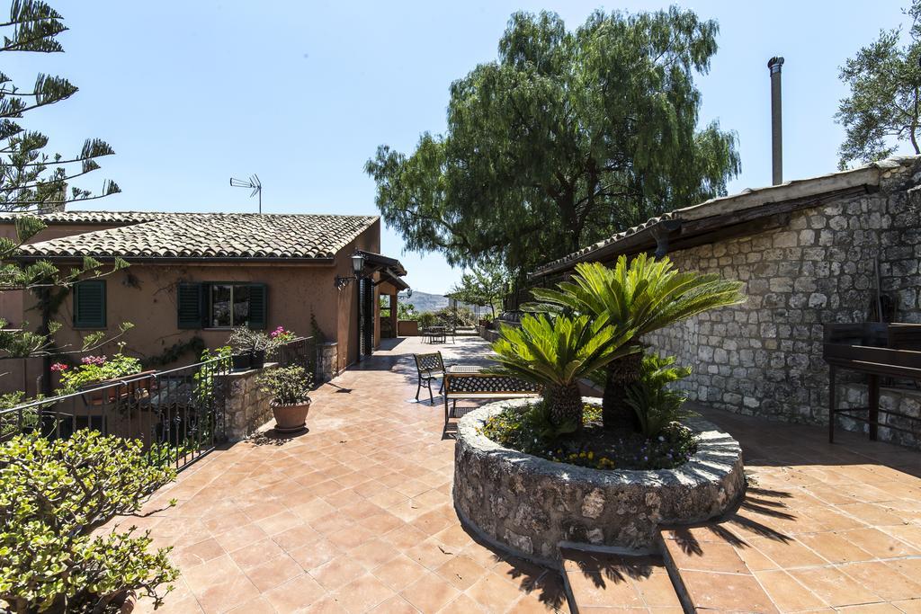 فافارا Country Sicily Home المظهر الخارجي الصورة